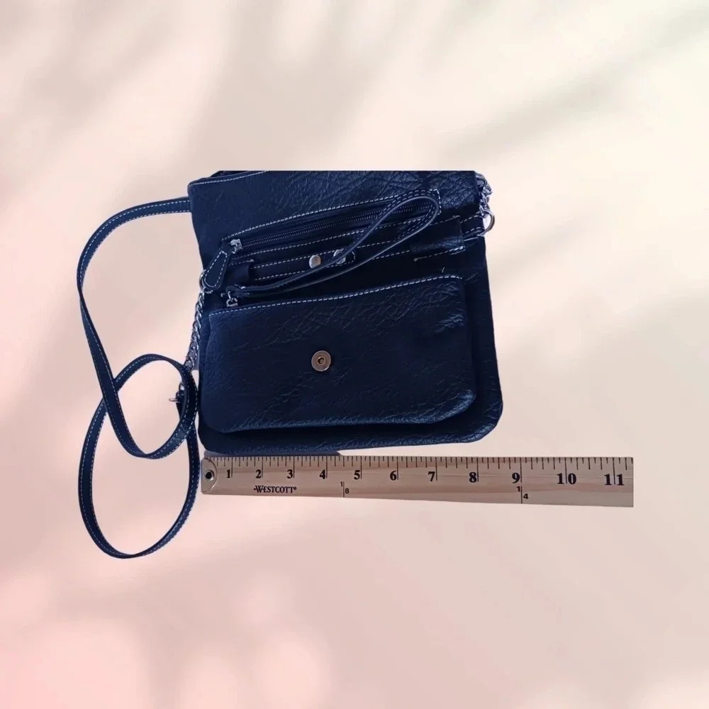 -Nine West tunnel fold over crossbody bag black - Picture 9 of 10